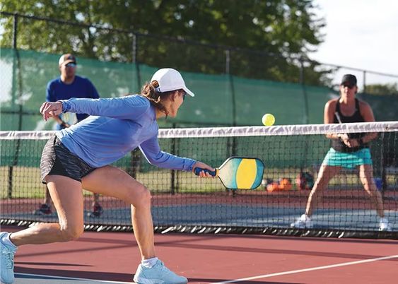 Những lợi ích khi phái đẹp chơi pickleball mỗi ngày